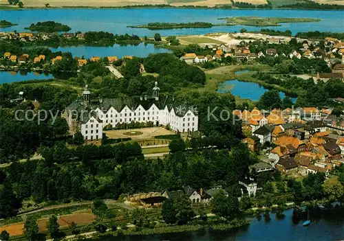 AK / Ansichtskarte Ploen_See Fliegeraufnahme Schloss Ploen_See