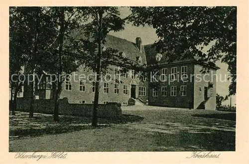 AK / Ansichtskarte Oldenburg_Holstein Kreishaus Oldenburg_Holstein