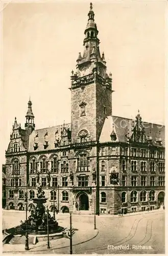AK / Ansichtskarte Elberfeld_Wuppertal Rathaus Brunnen Elberfeld Wuppertal