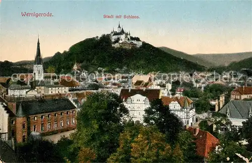AK / Ansichtskarte Wernigerode_Harz Stadtbild mit Schloss Wernigerode Harz