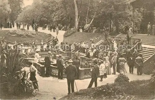 AK / Ansichtskarte Bad_Homburg Elisabethenbrunnen mit Promenade Bad_Homburg