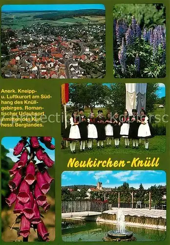 AK / Ansichtskarte Neukirchen_Knuellgebirge Fliegeraufnahme Trachtengruppe Springbrunnen Neukirchen Knuellgebirge
