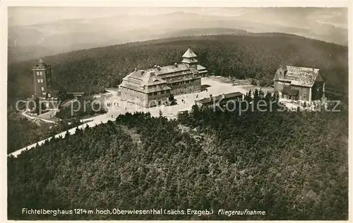 AK / Ansichtskarte Oberwiesenthal_Erzgebirge Fichtelberghaus Fliegeraufnahme Oberwiesenthal Erzgebirge