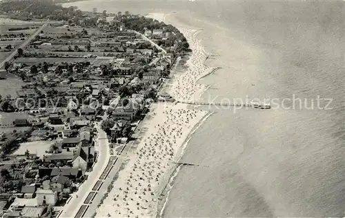 AK / Ansichtskarte Niendorf_Ostseebad Fliegeraufnahme Niendorf_Ostseebad