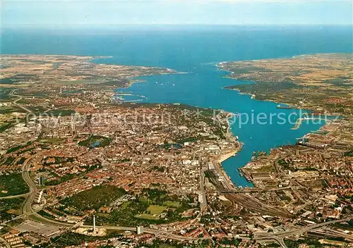 AK / Ansichtskarte Kiel Stadt und Foerde an der Ostsee Fliegeraufnahme Kiel