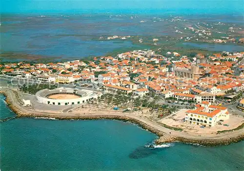 AK / Ansichtskarte Les_Saintes Maries de la Mer Fliegeraufnahme Camargue Les