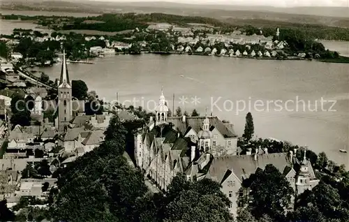 AK / Ansichtskarte Ploen_See Schloss Naturpark Seenlandschaft Holsteinische Schweiz Fliegeraufnahme Ploen_See