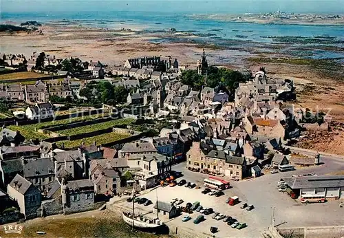 AK / Ansichtskarte Roscoff Fliegeraufnahme Ile de Batz Roscoff