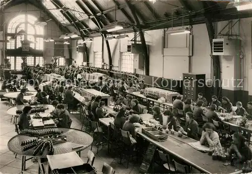 AK / Ansichtskarte Fecamp La Benedictine a Fecamp Salle Etiquetage Fecamp