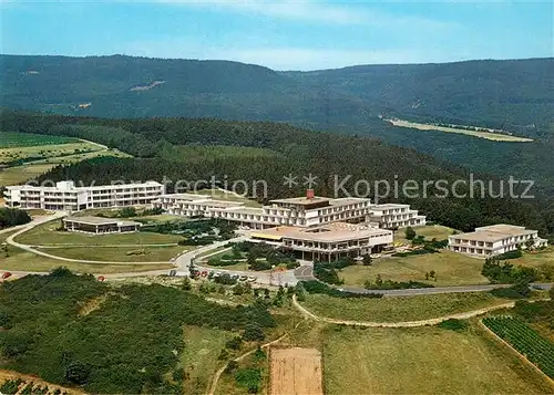 AK / Ansichtskarte Kiedrich Ferienheim Fliegeraufnahme Kiedrich