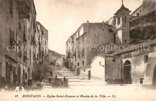 AK / Ansichtskarte Bonifacio_Corse_du_Sud Eglise Saint Erasme et Montee de la Ville Bonifacio_Corse_du_Sud