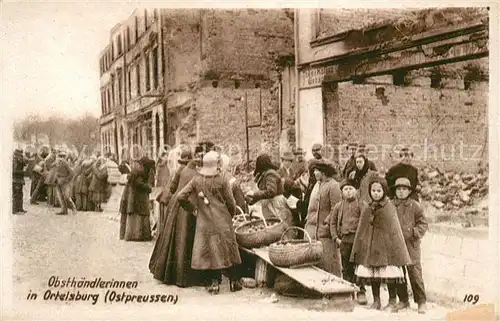 AK / Ansichtskarte Ortelsburg_Ostpreussen Obsthaendlerinnen Ortelsburg_Ostpreussen