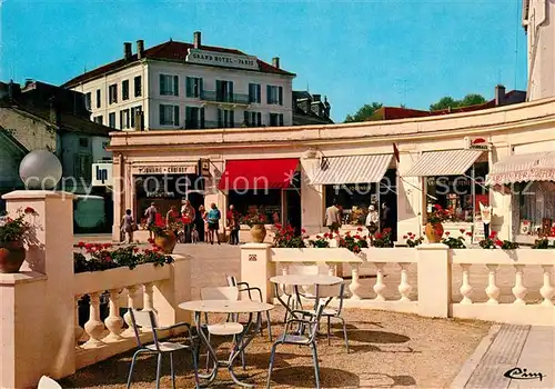 AK / Ansichtskarte Contrexeville_Vosges Cour d`Honneur Contrexeville_Vosges