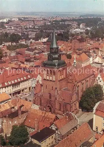 AK / Ansichtskarte Guestrow_Mecklenburg_Vorpommern Stadt und Pfarrkirche St Marien Fliegeraufnahme Guestrow_Mecklenburg