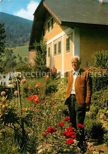 AK / Ansichtskarte Wagrain_Salzburg K.H. Waggerl vor seinem Wohnhaus Wagrain Salzburg