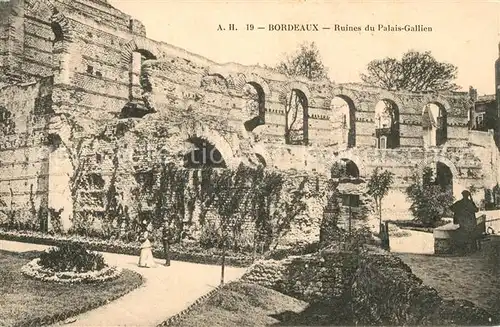 AK / Ansichtskarte Bordeaux Ruines du Palais Gallien Bordeaux