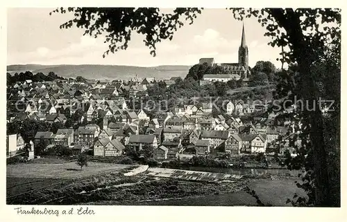 AK / Ansichtskarte Frankenberg_Eder Ortsansicht mit Kirche Frankenberg Eder