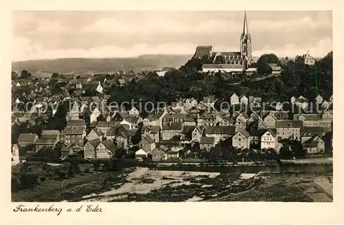 AK / Ansichtskarte Frankenberg_Eder Stadtbild mit Kirche Frankenberg Eder