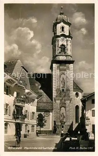 AK / Ansichtskarte Mittenwald_Bayern Pfarrkirche mit Goethehaus Mittenwald Bayern