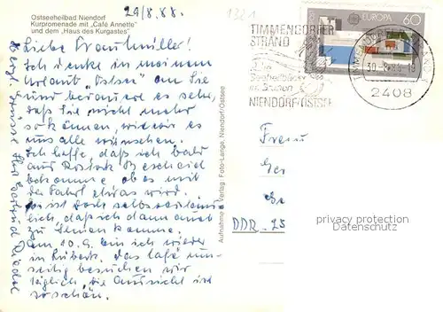 AK / Ansichtskarte Niendorf_Ostseebad Kurpromenade mit Cafe Annette Haus des Kurgastes Niendorf_Ostseebad