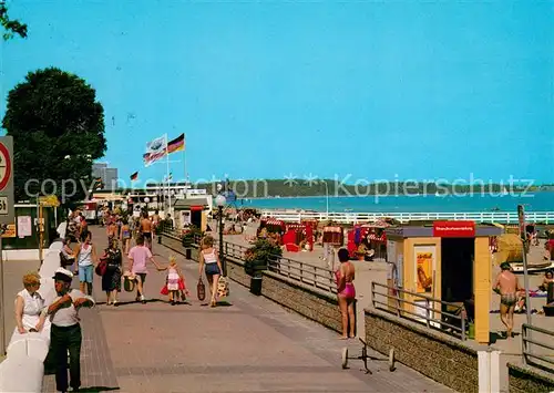 AK / Ansichtskarte Niendorf_Ostseebad Strandpromenade Niendorf_Ostseebad