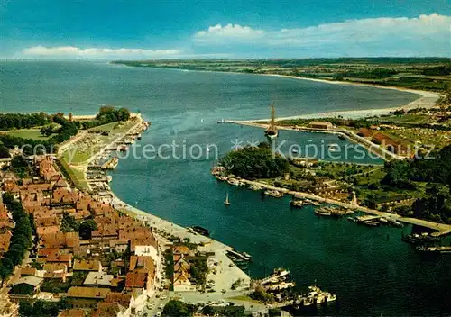 AK / Ansichtskarte Travemuende_Ostseebad Fliegeraufnahme Travemuende_Ostseebad