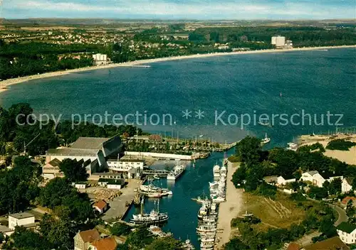 AK / Ansichtskarte Niendorf_Ostseebad Hafen Fliegeraufnahme Niendorf_Ostseebad