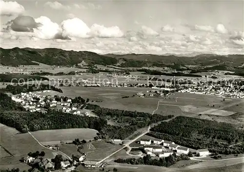 AK / Ansichtskarte Neutrauchburg Fliegeraufnahme Neutrauchburg