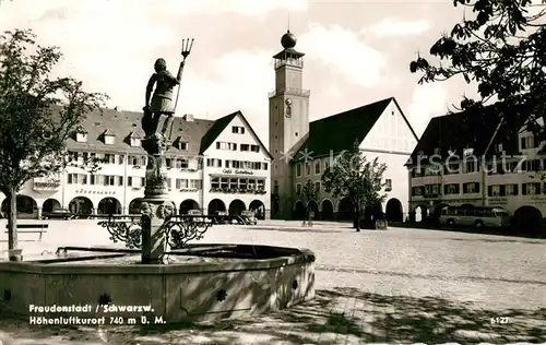 AK / Ansichtskarte Freudenstadt Brunnen Rathaus Marktplatz Freudenstadt