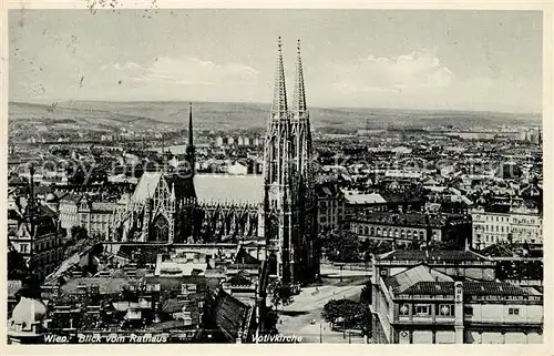 AK / Ansichtskarte Wien Blick vom Rathaus mit Votivkirche Wien