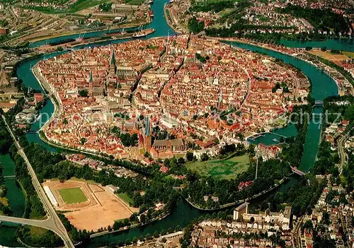 AK / Ansichtskarte Luebeck Stadtzentrum Luebeck Fliegeraufnahme Luebeck