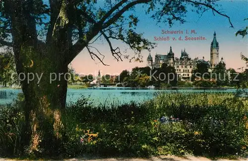 AK / Ansichtskarte Schwerin_Mecklenburg Schloss von der Seeseite Schwerin_Mecklenburg