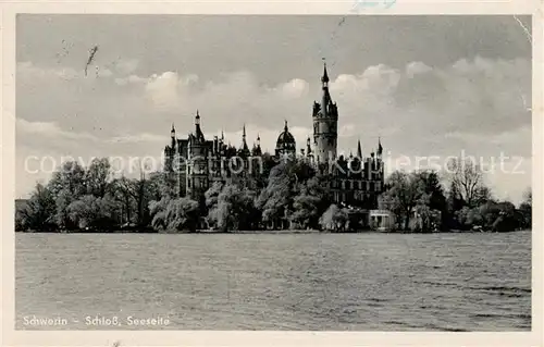 AK / Ansichtskarte Schwerin_Mecklenburg Schloss Seeseite Schwerin_Mecklenburg