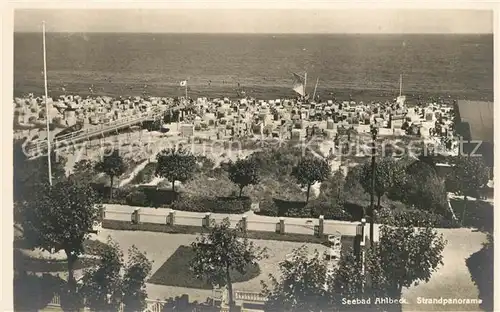 AK / Ansichtskarte Ahlbeck_Ostseebad Strandpanorama Ahlbeck_Ostseebad