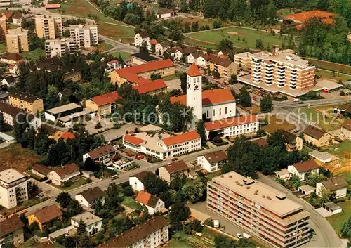 AK / Ansichtskarte Deggendorf_Donau Fliegeraufnahme St. Martin Pfarrkirche Kindergarten Sozialzentrum Deggendorf Donau