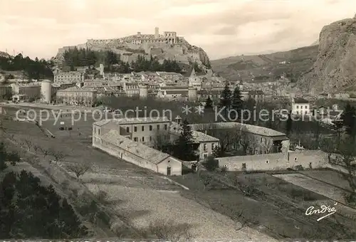 AK / Ansichtskarte Sisteron et sa Citadelle vu du cote Sud Sisteron