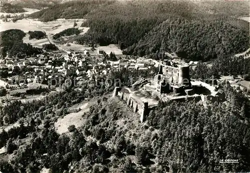 AK / Ansichtskarte Murol Chateau et la Station vue aerienne Murol