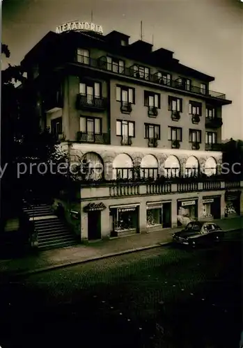 AK / Ansichtskarte Lazne_Luhacovice Hotel Alexandria Cedok Nachtaufnahme Lazne Luhacovice
