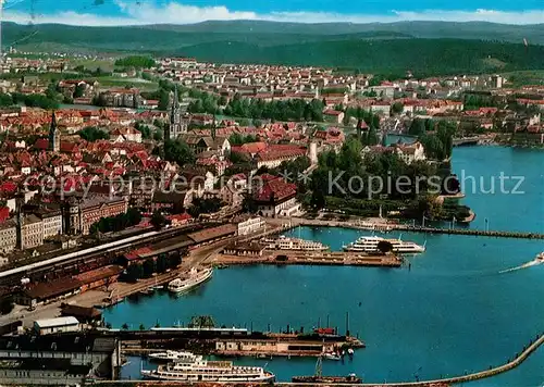AK / Ansichtskarte Konstanz_Bodensee Hafen Fliegeraufnahme Konstanz_Bodensee