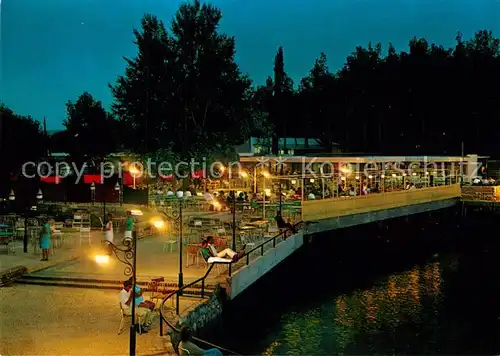 AK / Ansichtskarte Porec Plava Laguna terasa nocu Terrasse Nachtaufnahme Porec