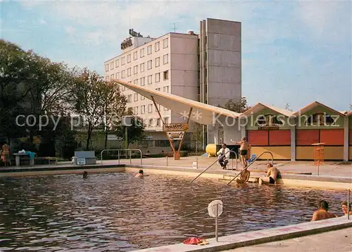 AK / Ansichtskarte Hajduszoboszlo  Staedtisches Heilbad und Hotel Delibab Schwimmbad Hajduszoboszlo 