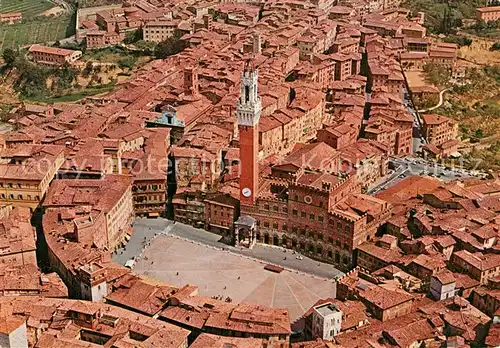 AK / Ansichtskarte Siena Piazza Il Campo veduta aerea Siena