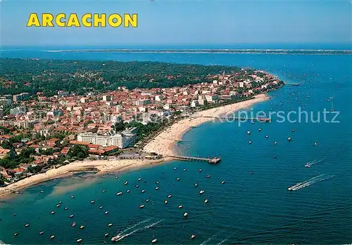AK / Ansichtskarte Arcachon_Gironde Fliegeraufnahme Strand Arcachon Gironde