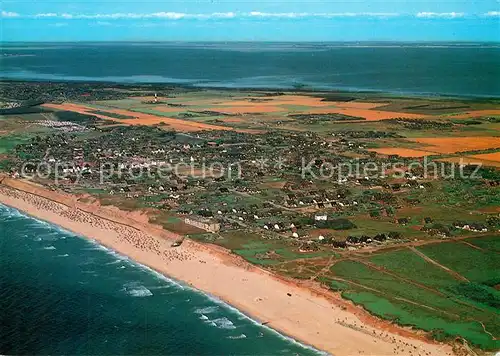 AK / Ansichtskarte Wenningstedt_Sylt Fliegeraufnahme mit Strand Wenningstedt_Sylt