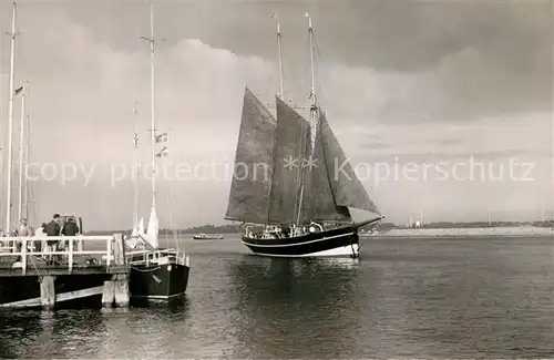 AK / Ansichtskarte Segelschiffe Travemuende Segelschiffe