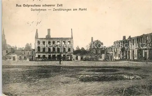 AK / Ansichtskarte Darkehmen_Ostpreussen Zerstoerungen am Markt Darkehmen_Ostpreussen
