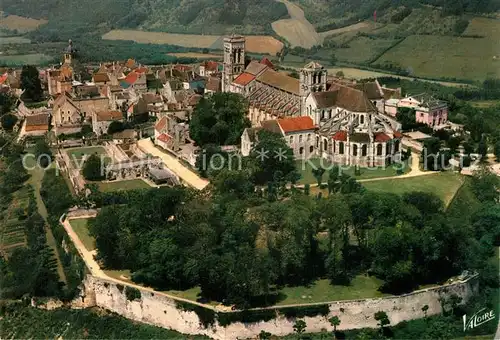 AK / Ansichtskarte Vezelay Fliegeraufnahme Basilika Sainte Madeleine  Vezelay
