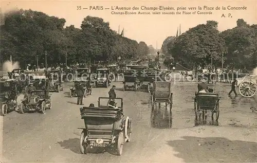 AK / Ansichtskarte Paris Avenue des Champs Elysees prise vers la Place de la Concorde Paris