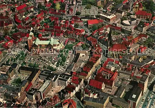 AK / Ansichtskarte Muenster_Westfalen Stadtzentrum mit Dom Lambertikirche Prinzipalmarkt Fliegeraufnahme Muenster_Westfalen