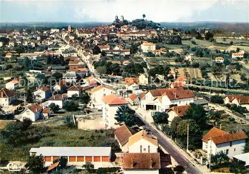 AK / Ansichtskarte Gourdon_Lot Fliegeraufnahme Quartier la Madeleine Gourdon Lot